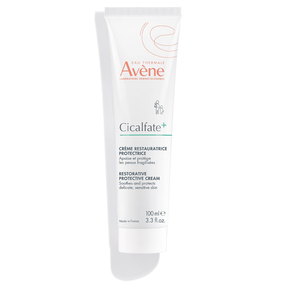 Cicalfate+ CRÈME RÉPARATRICE PROTECTRICE Peaux et zones intimes externes irritées REPAIRING PROTECTIVE CREAM Irritated skin and external intimate areas EAU THERMALE Avène LABORATOIRE DERMATOLOGIQUE RÉPARE EN 48H